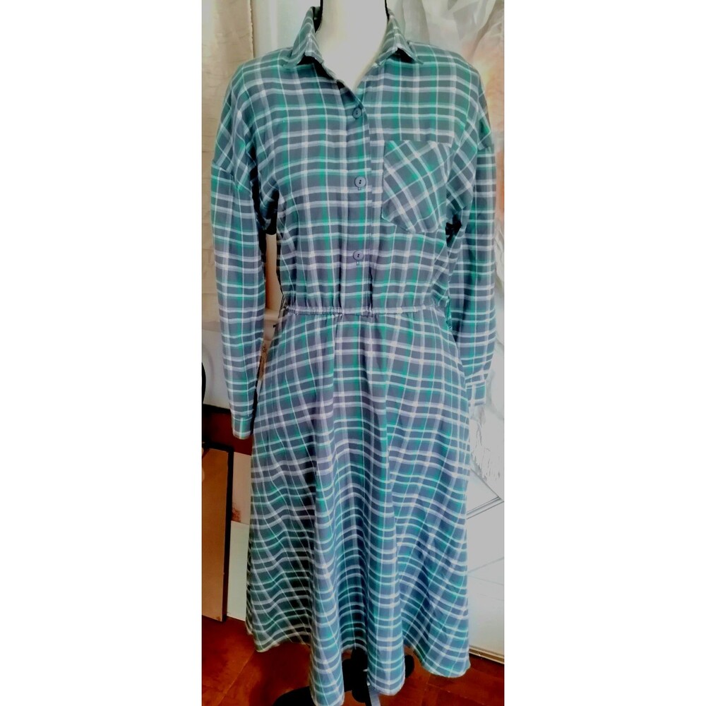 Vintage Fit and Flare Dress Size 9/10 Made in USA Blue Gray White Plaid Flannel